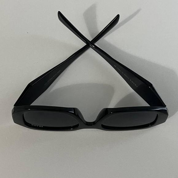 Prada Black Glasses Lentes Gafas, Geometric Symbole design SPR17W FREE SHIPPING